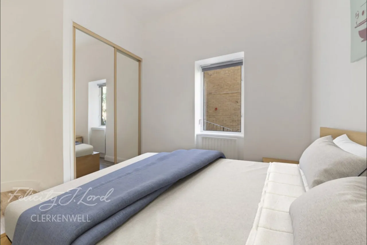 Goswell Road, London, EC1V, photo 10