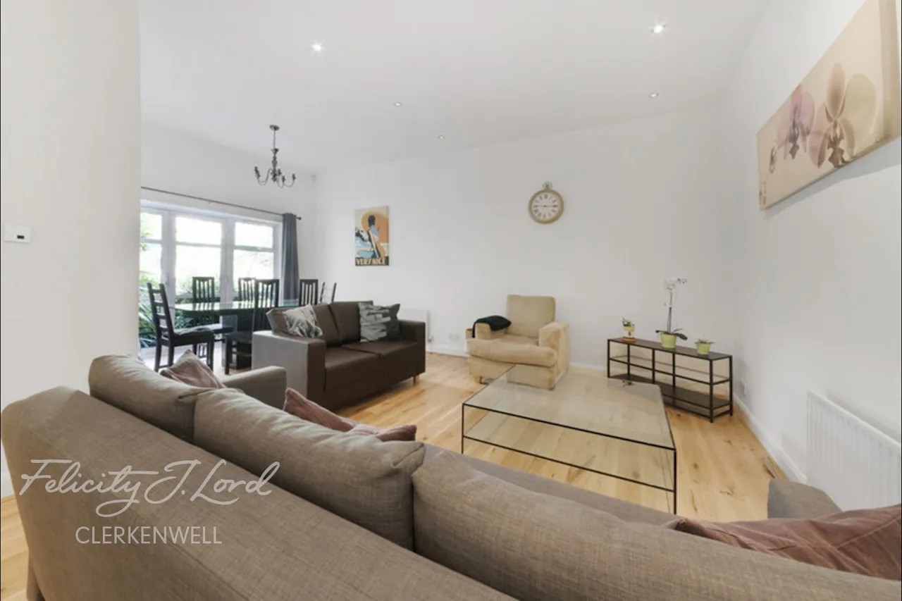 Goswell Road, London, EC1V, photo 13