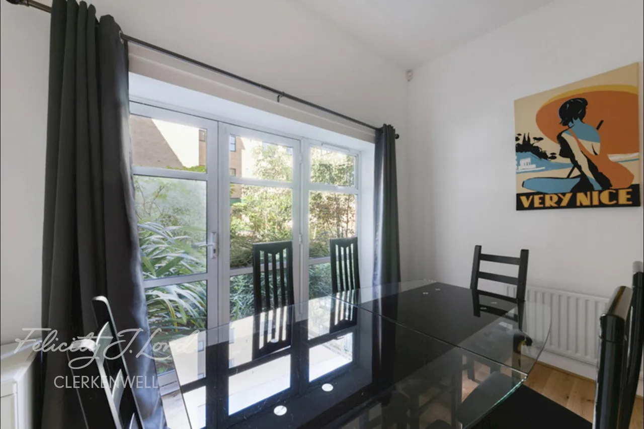 Goswell Road, London, EC1V, photo 8