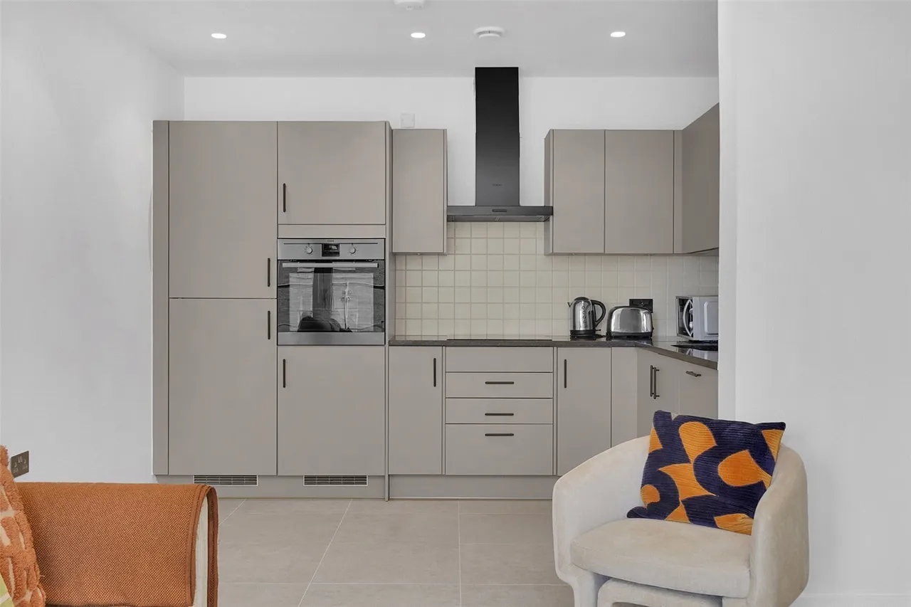 Rolling Mills Mews, London, E14, photo 8