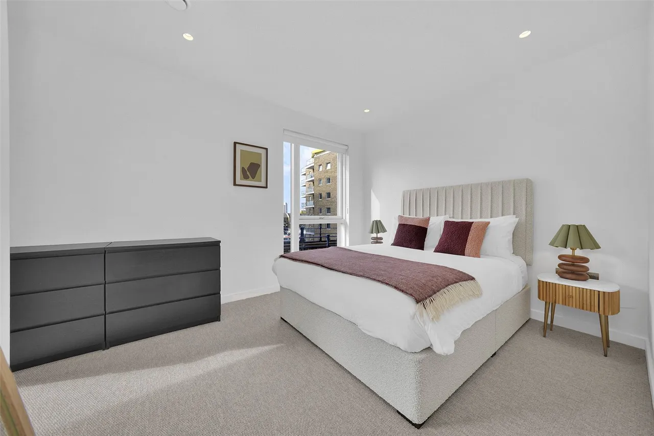 Rolling Mills Mews, London, E14, photo 13