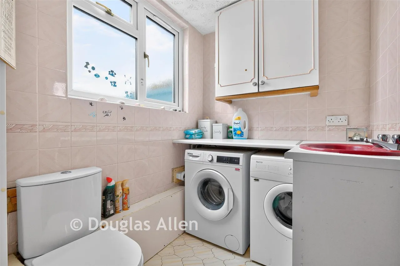 The Willows, Basildon, SS13, photo 6