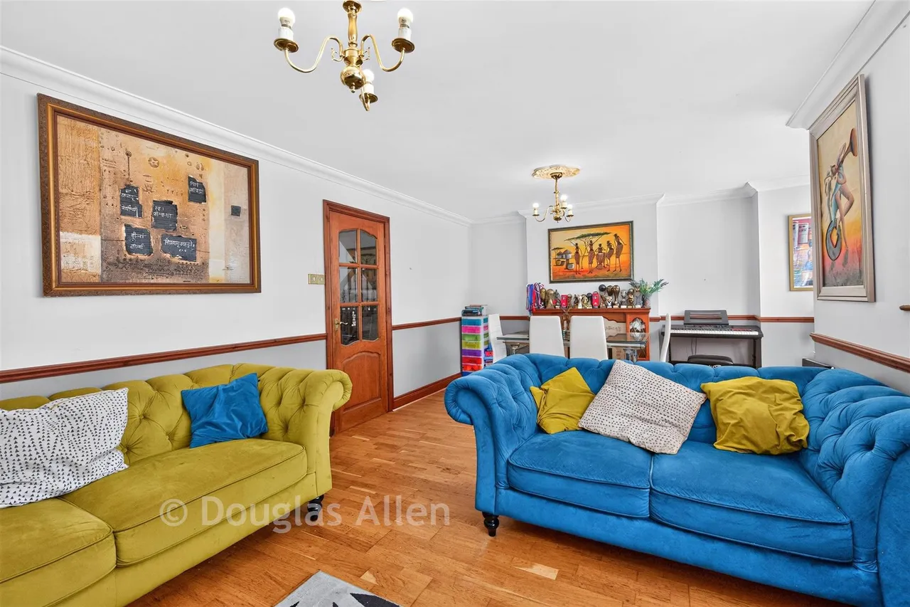 The Willows, Basildon, SS13, photo 5