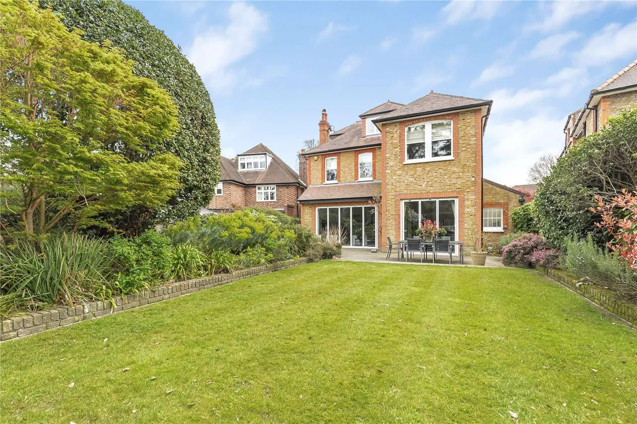 Denbigh Gardens, Richmond, TW10 6EN, photo 5