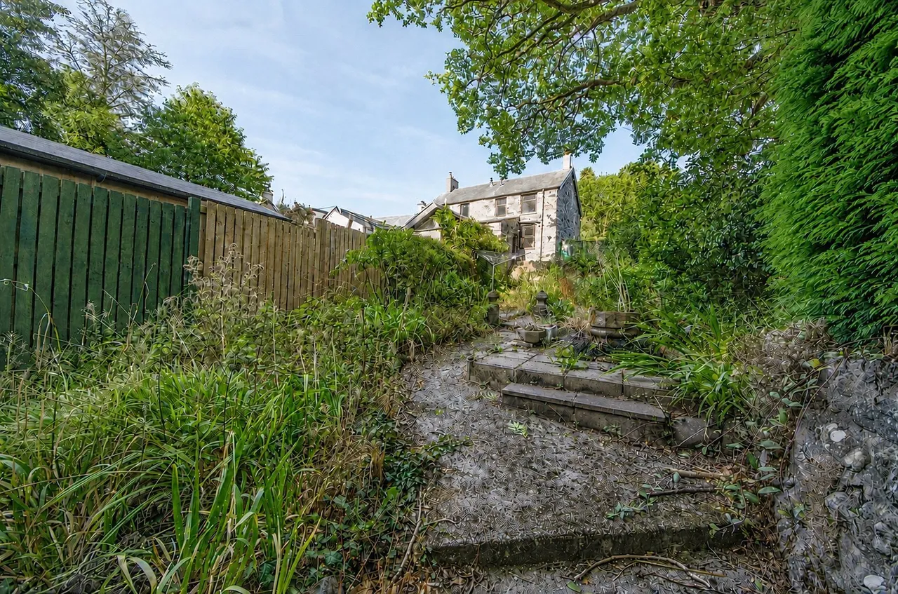Rowen, Conwy, LL32, photo 3