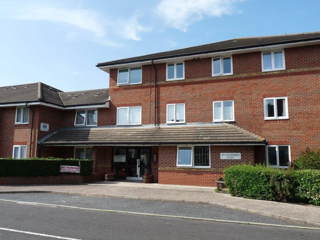 2 bed flat for sale, Irvine Road, Littlehampton