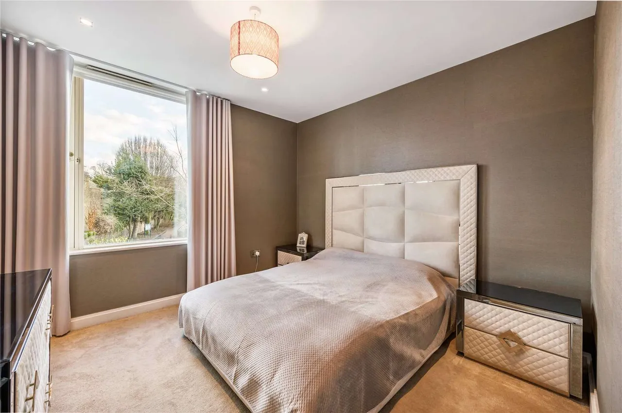 Ashchurch Grove, London, W12 9BT, photo 7