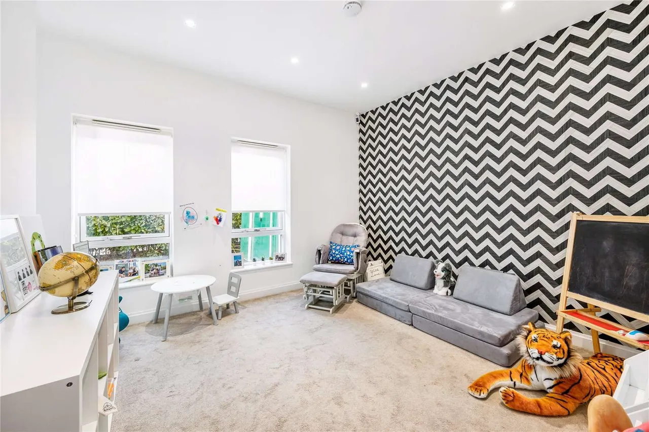 Ashchurch Grove, London, W12 9BT, photo 10