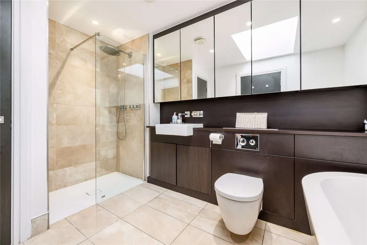 Ashchurch Grove, London, W12 9BT, photo 11