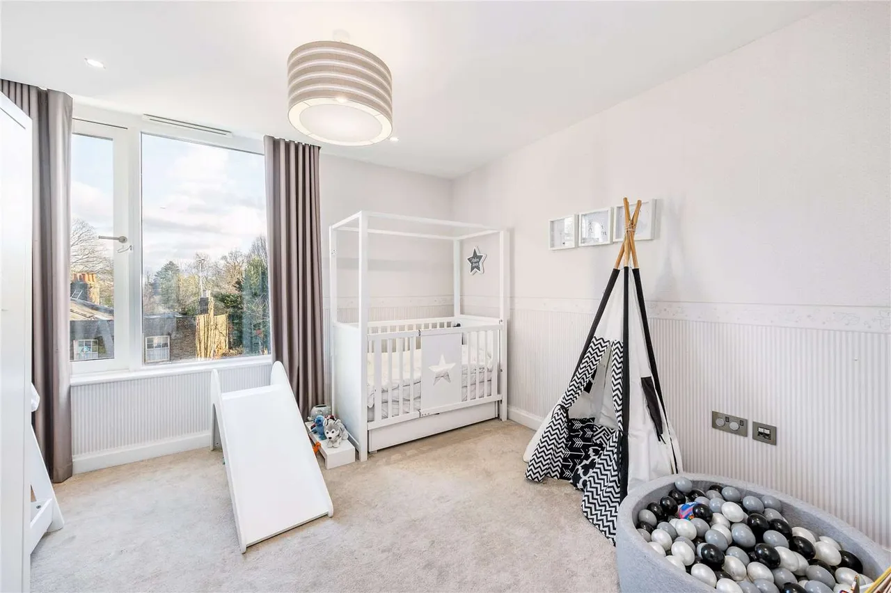 Ashchurch Grove, London, W12 9BT, photo 6