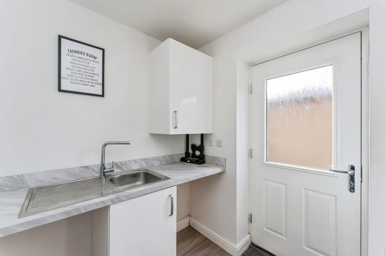 Ffordd Lloyd, Rhyl, LL18, photo 16