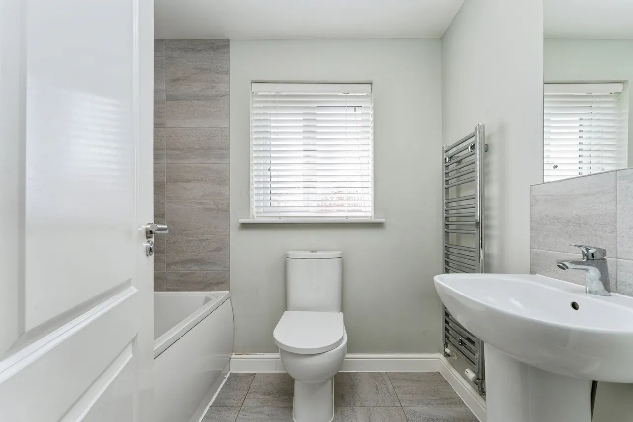 Ffordd Lloyd, Rhyl, LL18, photo 14