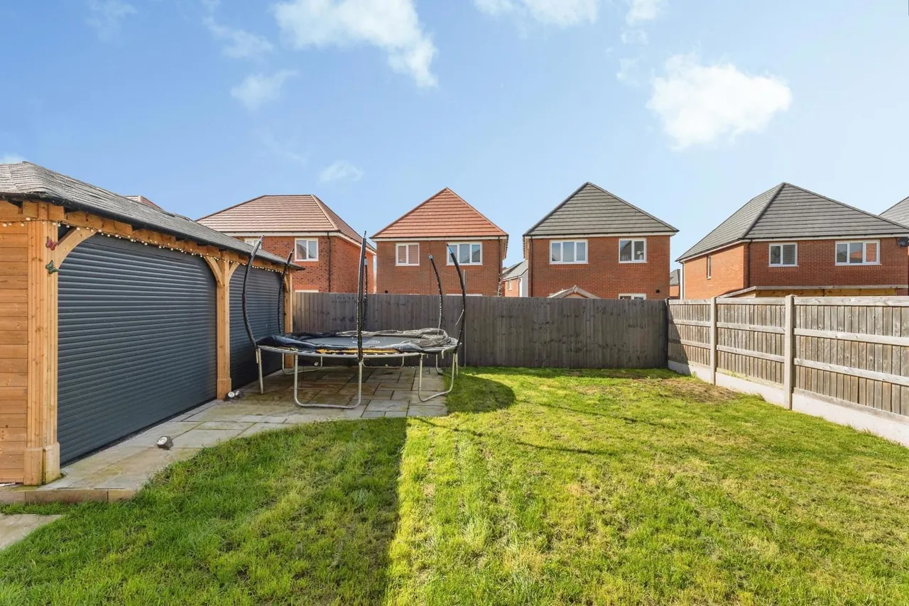 Ffordd Lloyd, Rhyl, LL18, photo 15