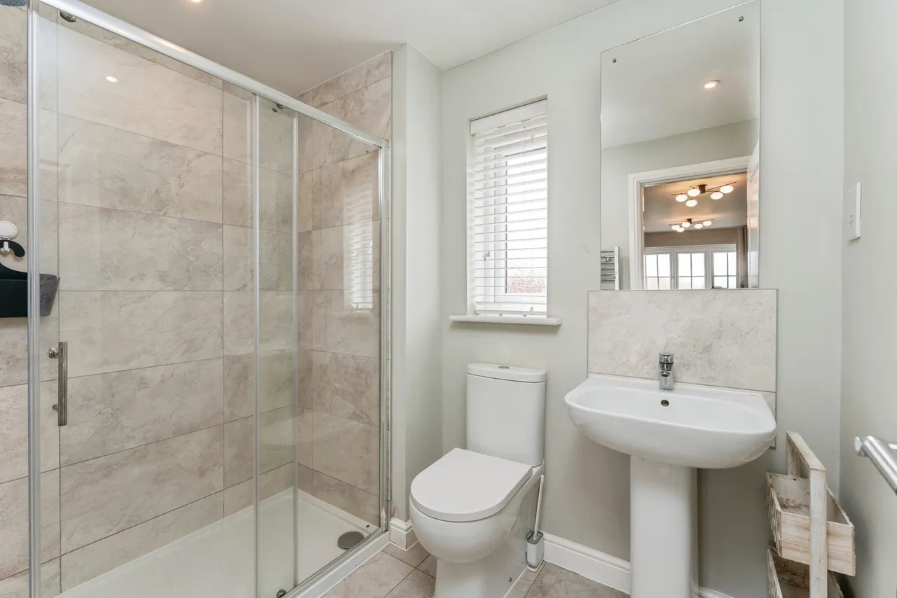 Ffordd Lloyd, Rhyl, LL18, photo 13
