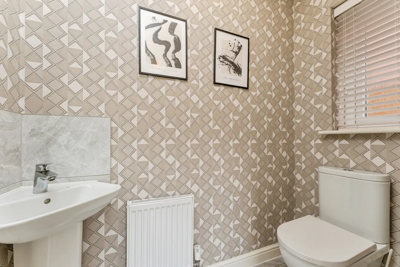 Ffordd Lloyd, Rhyl, LL18, photo 20