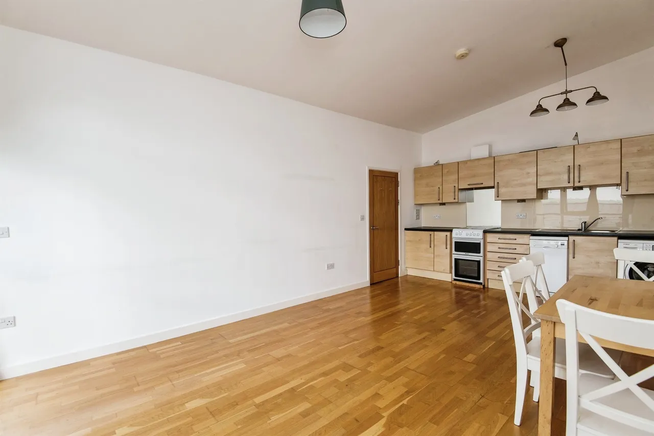Smythen Street, Exeter, photo 11