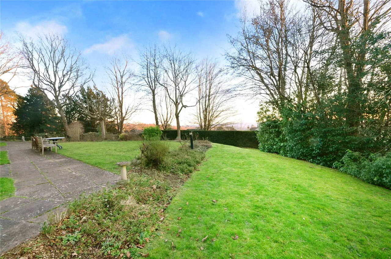 Fairfield Road, East Grinstead, RH19, photo 10
