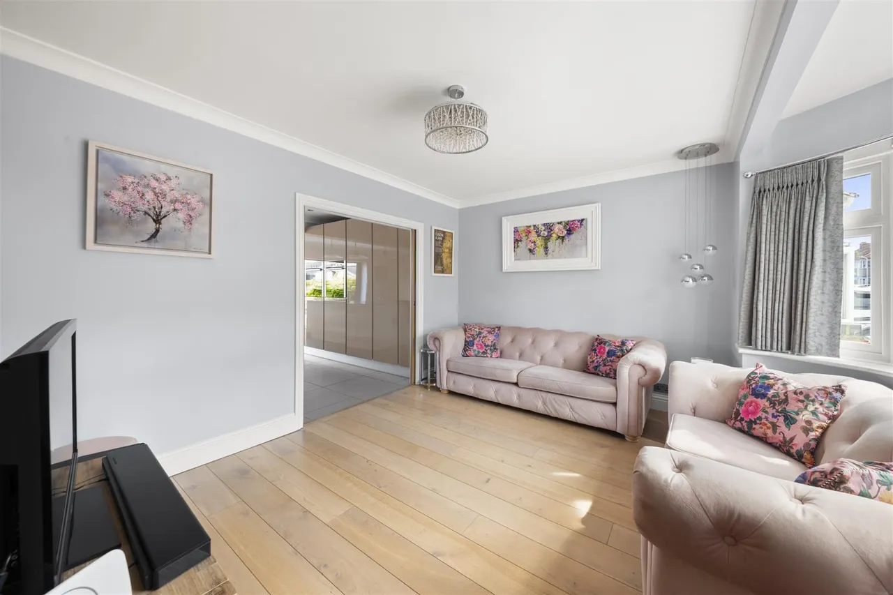 Filey Waye, Ruislip, photo 5