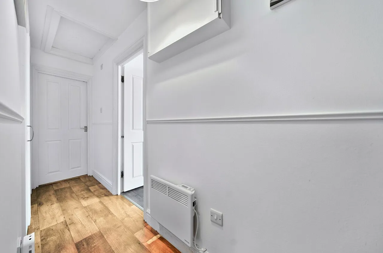 Vineys Yard, Bruton, BA10, photo 3
