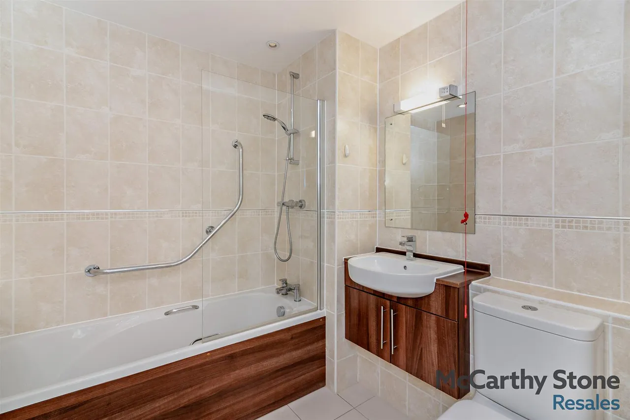 Crowborough Hill, Crowborough, TN6, photo 8