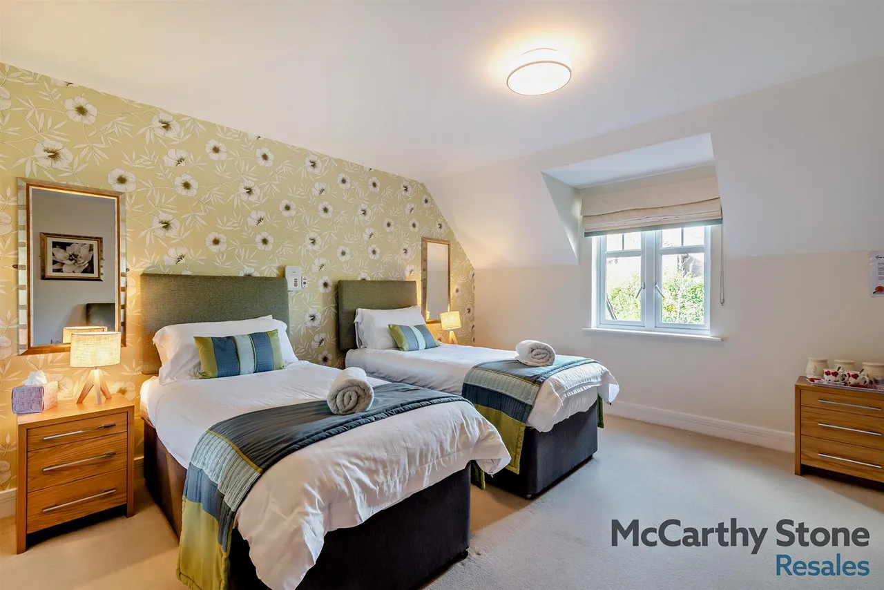 Crowborough Hill, Crowborough, TN6, photo 22