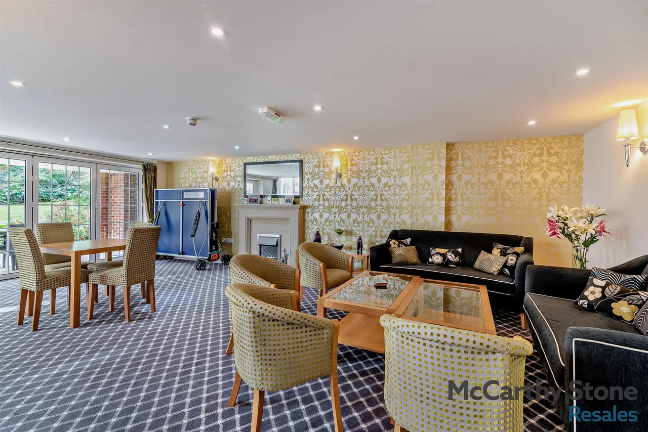 Crowborough Hill, Crowborough, TN6, photo 16