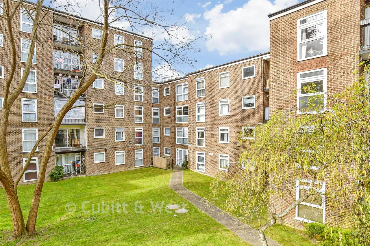 1 bed flat for sale, Westmoreland Drive, Sutton, SM2