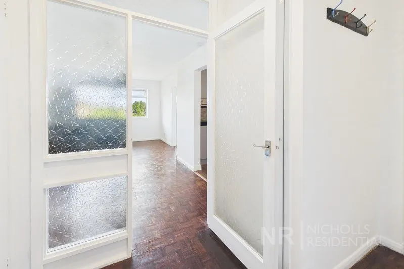 Robin Hood Lane, Sutton, SM1, photo 2