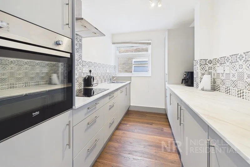 Robin Hood Lane, Sutton, SM1, photo 4