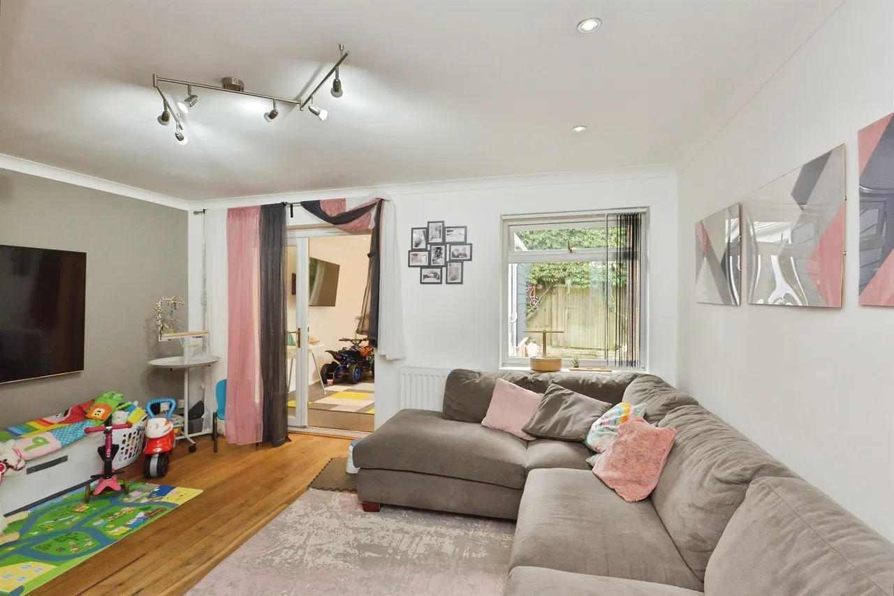 Selby Grove, Shenley Church End, Milton Keynes, photo 4