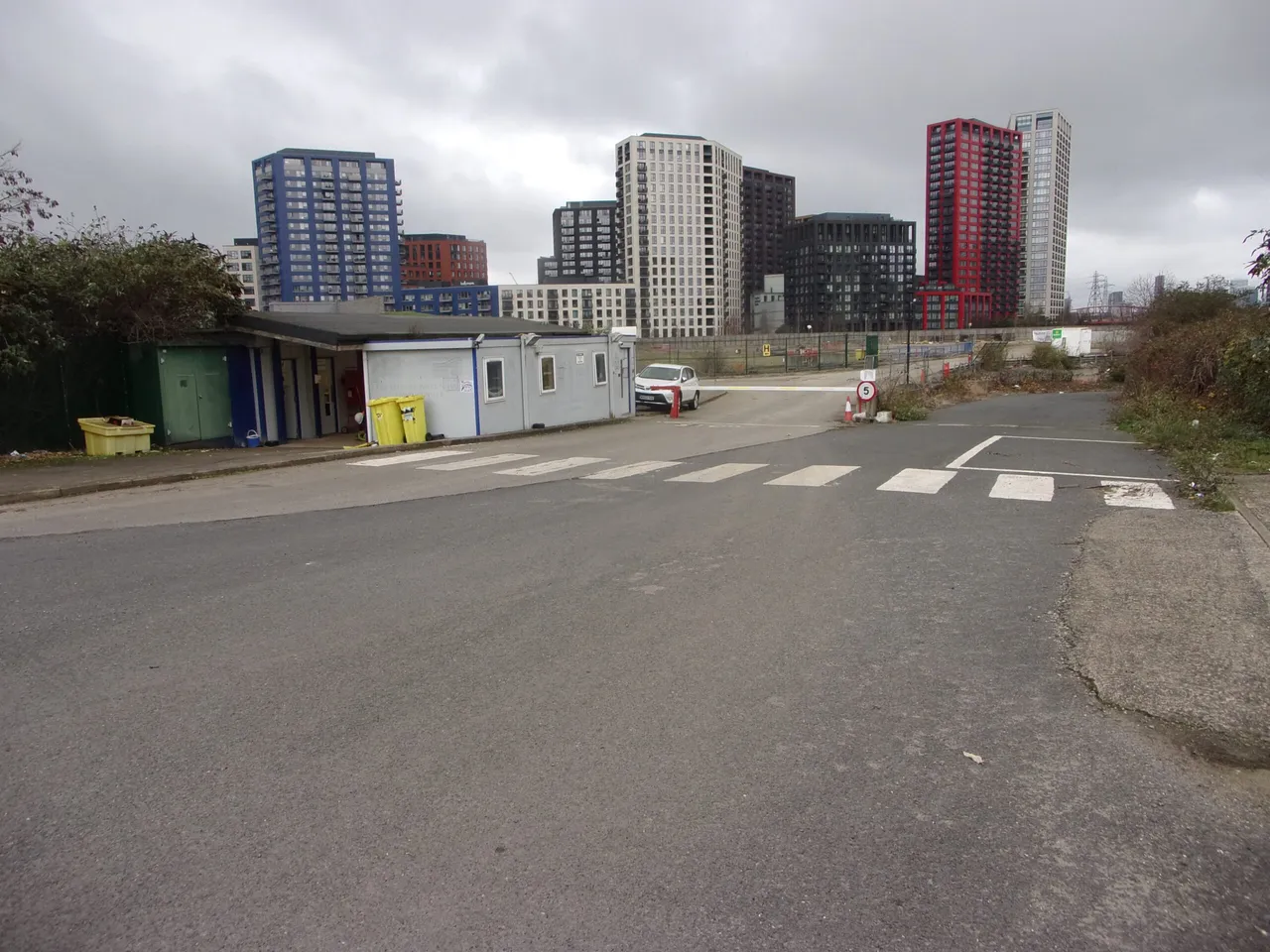 Lower Lea Crossing, London, E16, photo 3