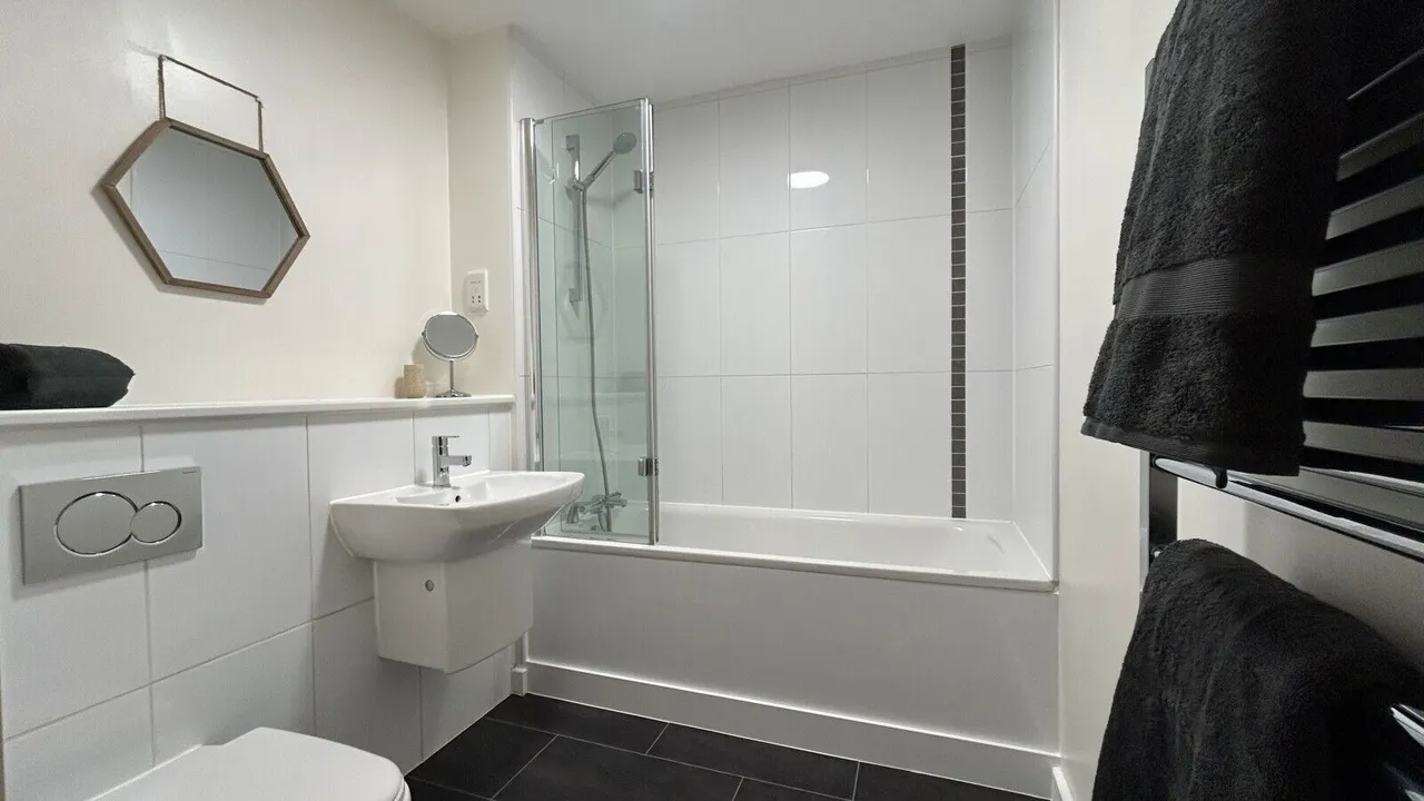 Watlington Street, Reading, Q2, photo 6