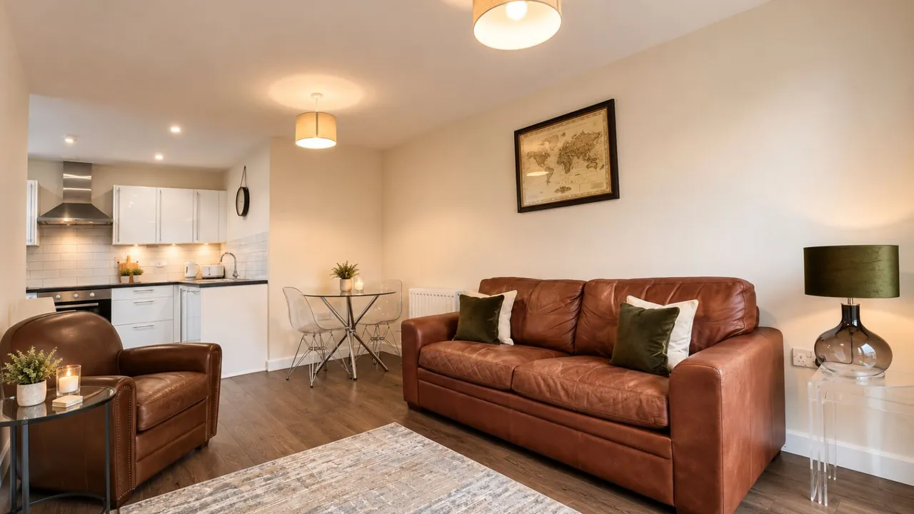 Watlington Street, Reading, Q2, photo 3