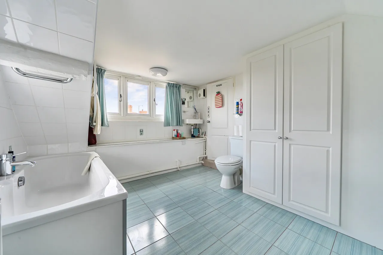 Bath Road, Leonard Stanley, GL10, photo 11
