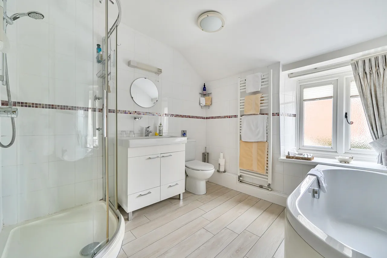 Bath Road, Leonard Stanley, GL10, photo 13