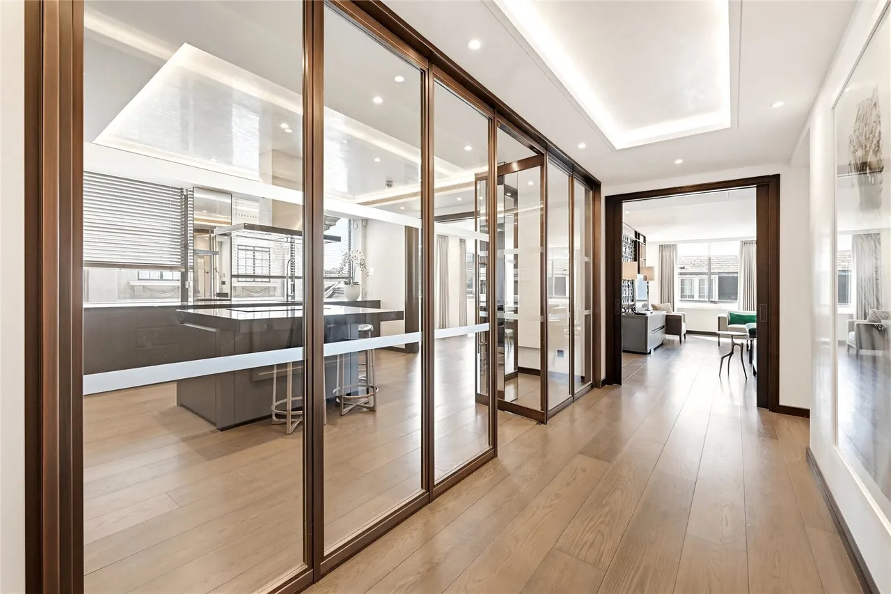 Curzon Street, London, W1J, photo 18