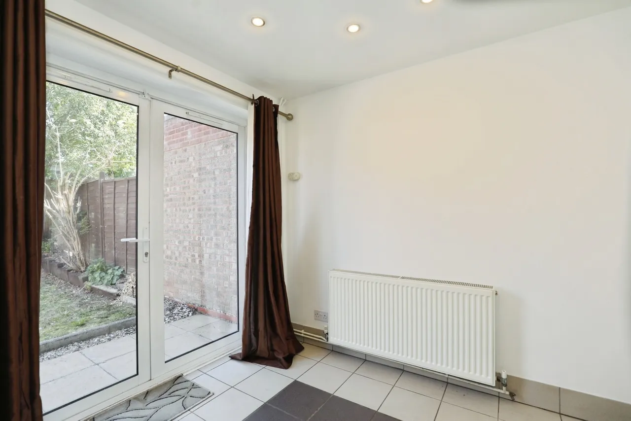 Cherrywood Close, Stafford, Staffordshire, ST17, photo 5