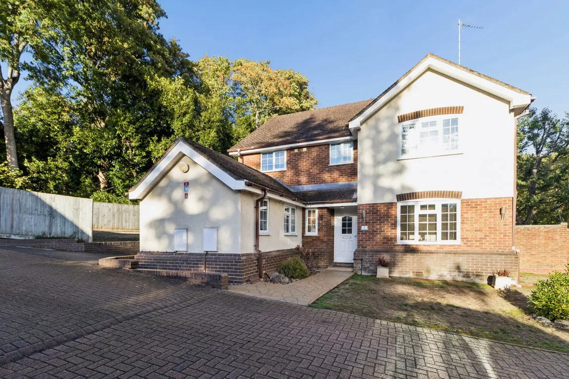 Haywood Park, Chorleywood, WD3, photo 23