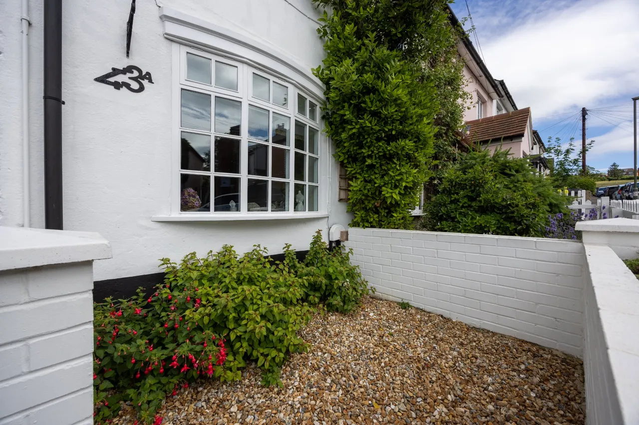 Down Road, Merrow, GU1, photo 29