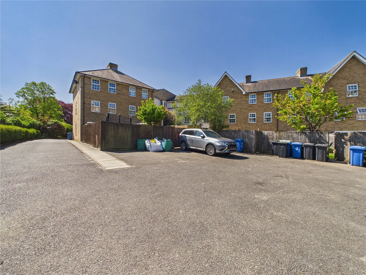 Dove House Meadow, Great Cornard, CO10, photo 13