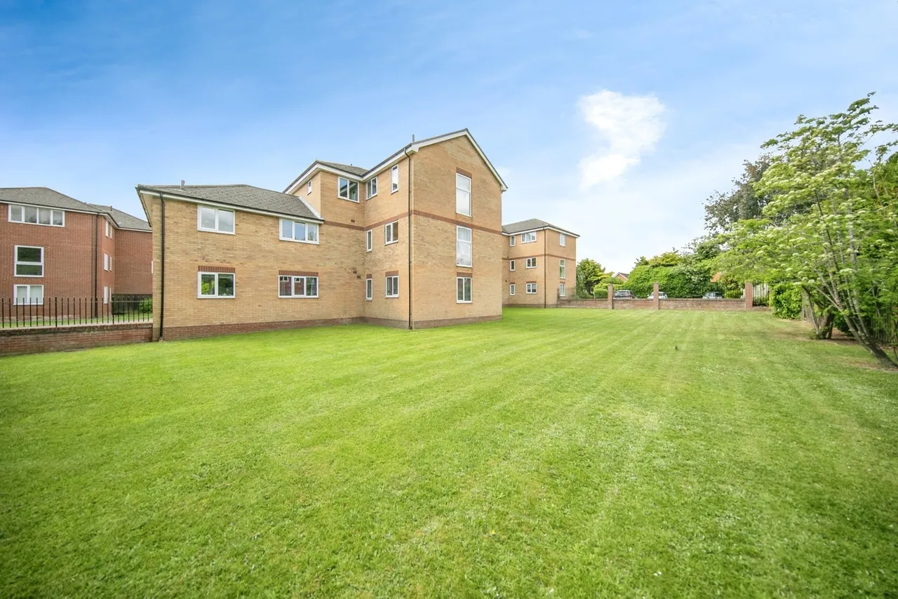 Dorchester End, Colchester, Essex, CO2, photo 9