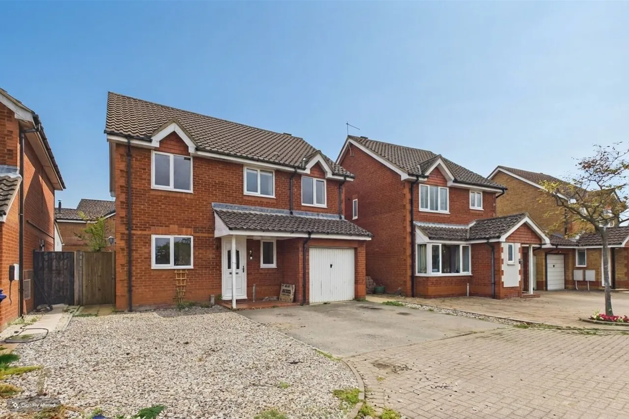 4 bed house for sale, Oak Drive, Brampton, PE28