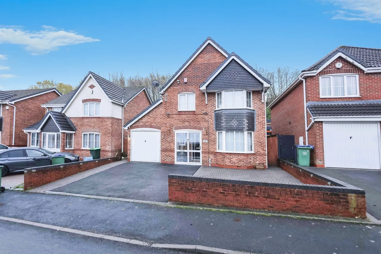4 bed house for sale — Wakeman Drive, Tividale, Oldbury