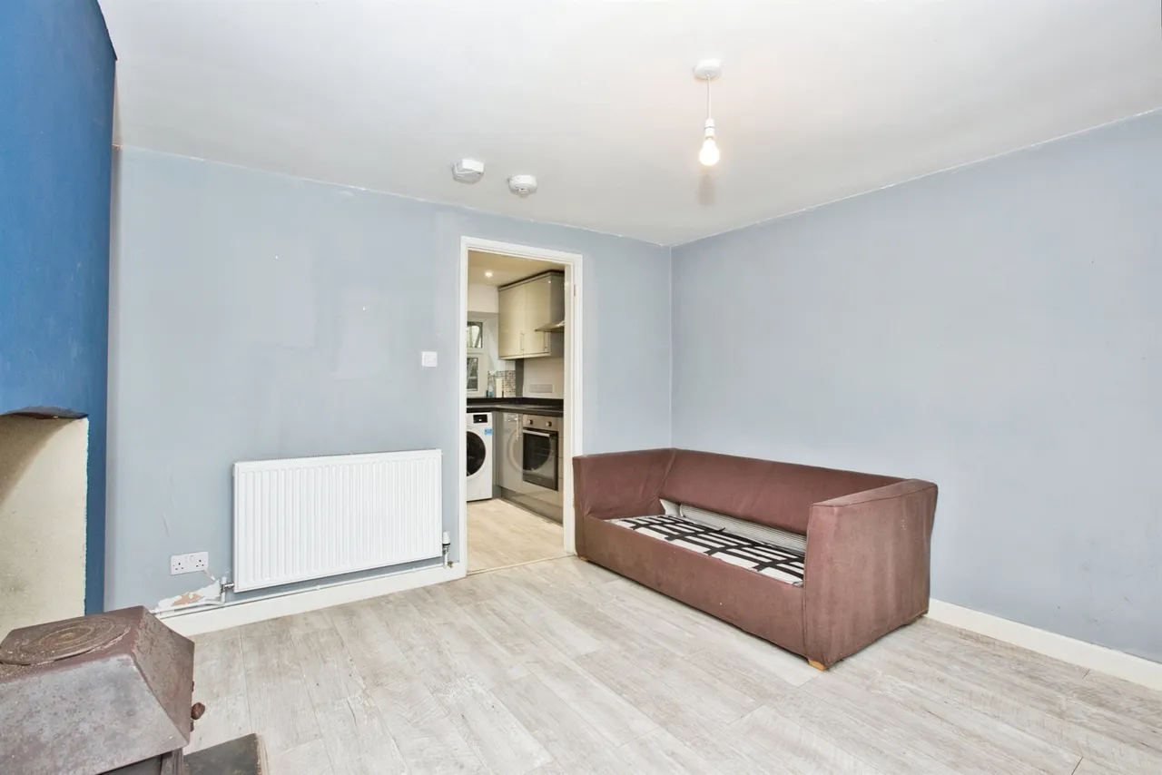 North Street, Crewkerne, TA18, photo 4