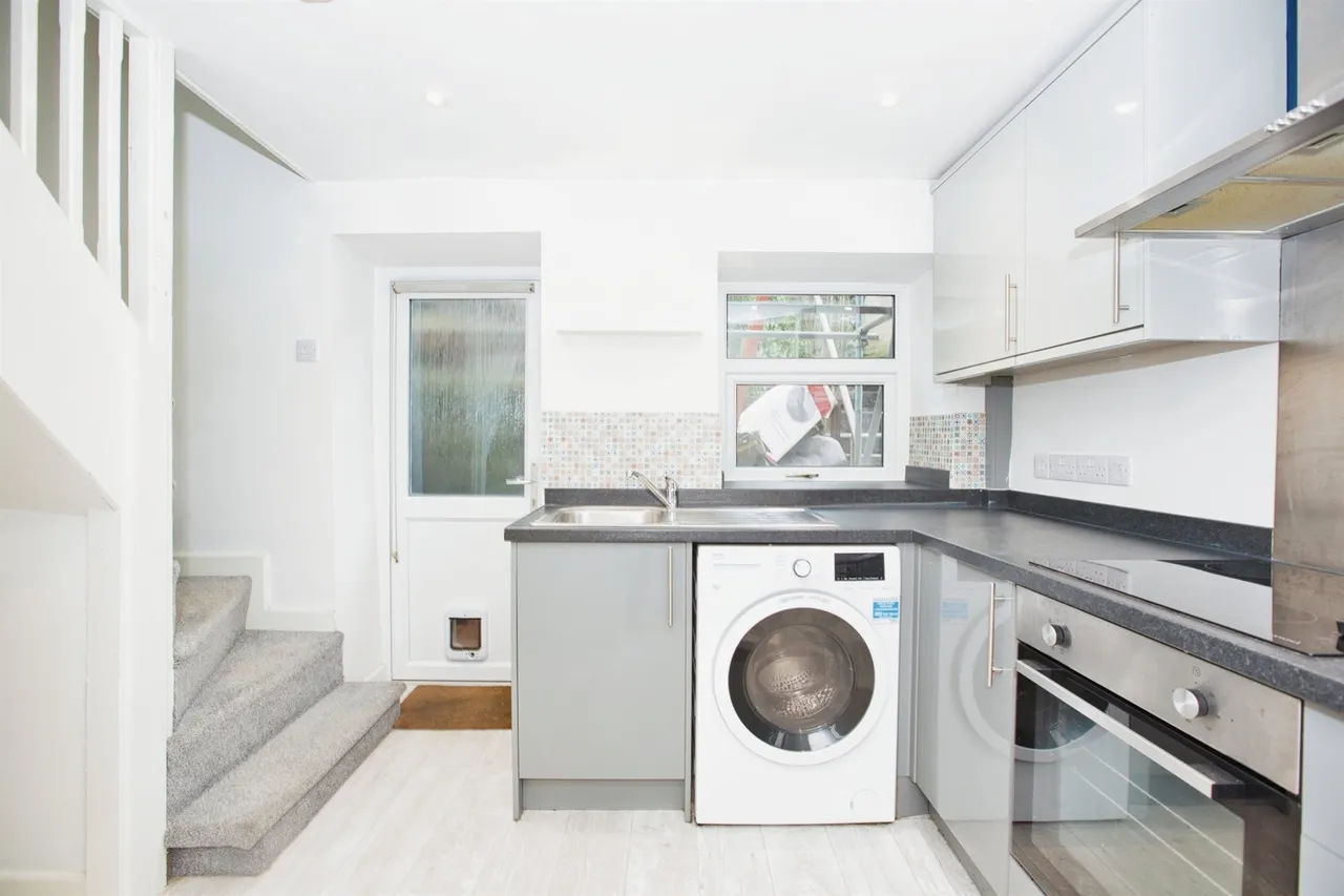 North Street, Crewkerne, TA18, photo 9