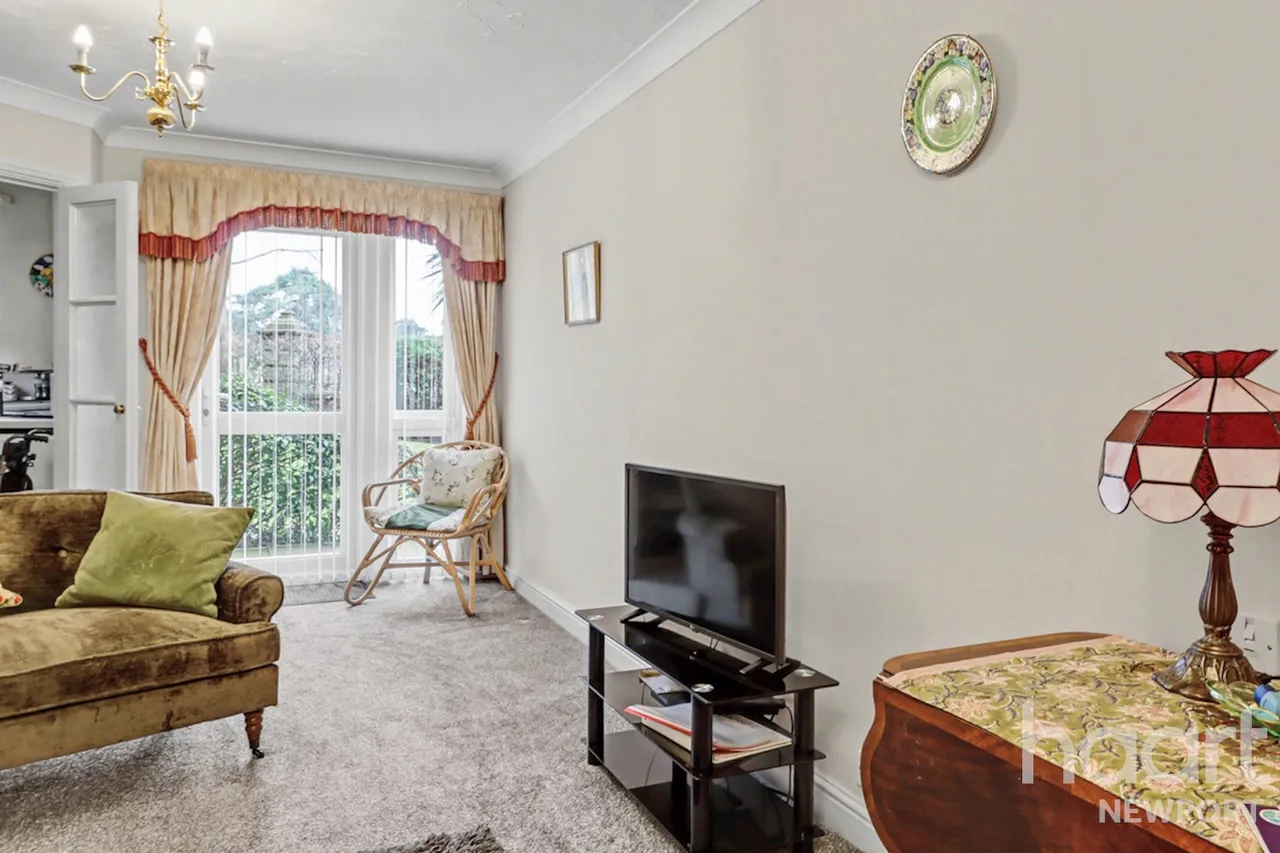Bassaleg Road, Newport, NP20, photo 6