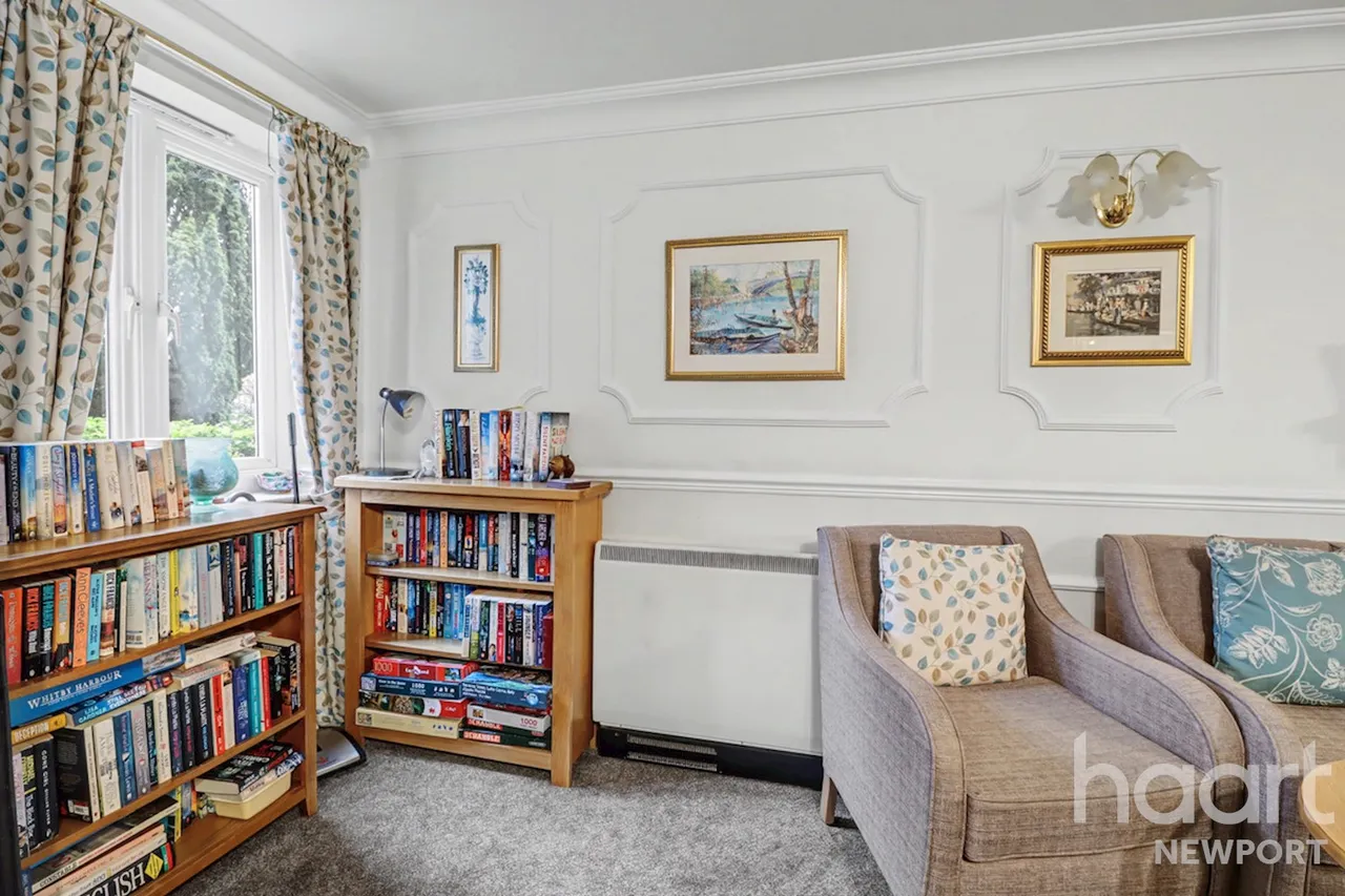 Bassaleg Road, Newport, NP20, photo 24