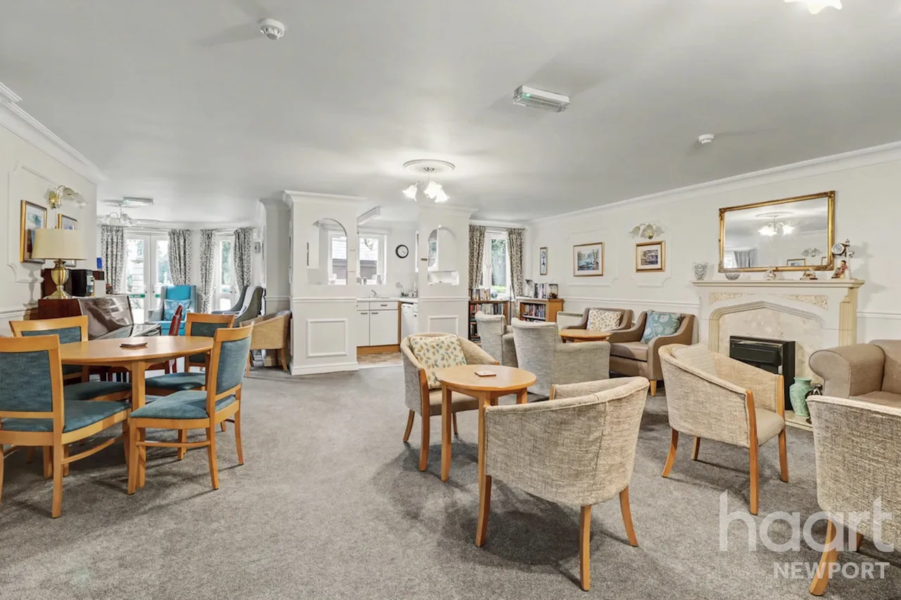 Bassaleg Road, Newport, NP20, photo 25
