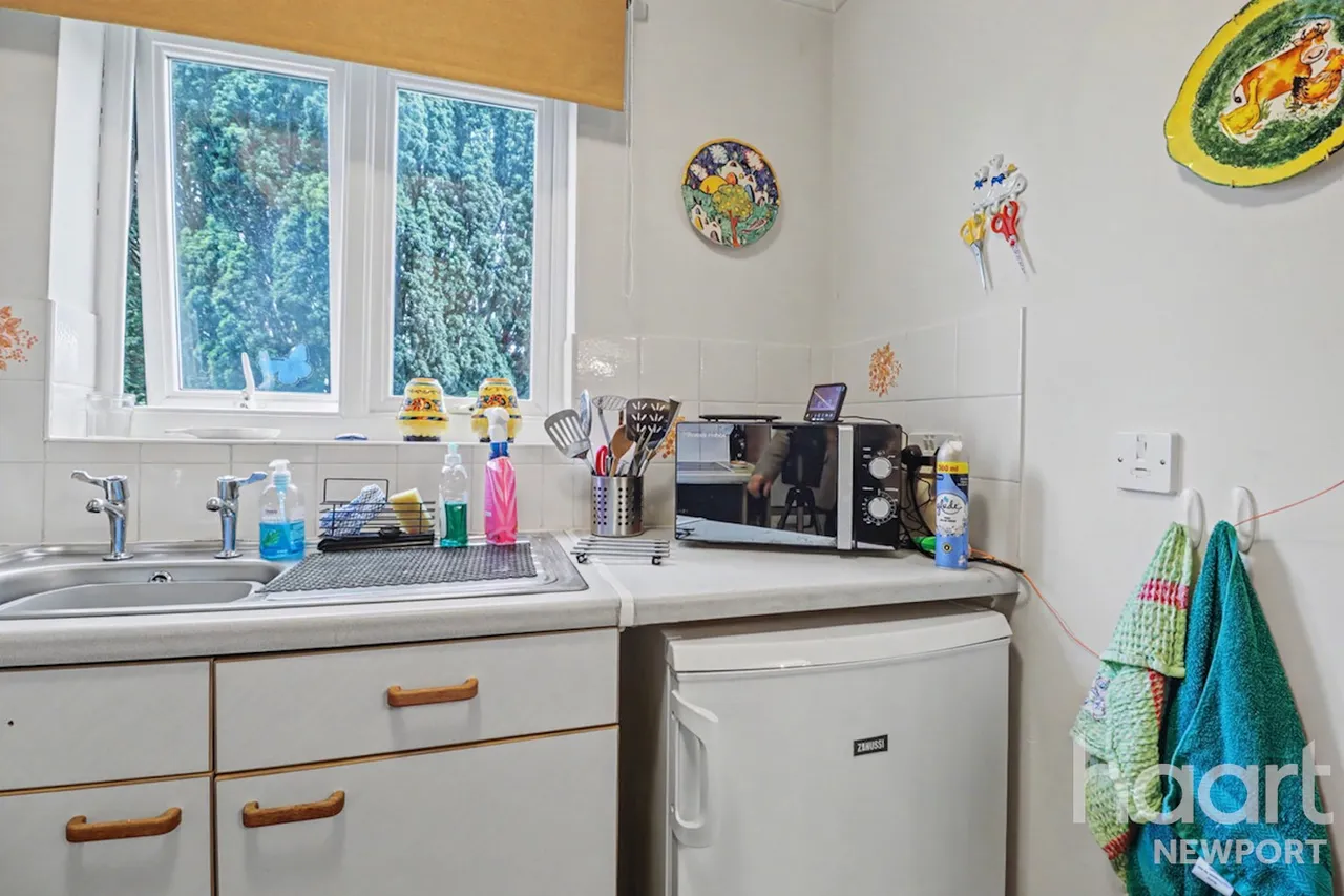 Bassaleg Road, Newport, NP20, photo 12