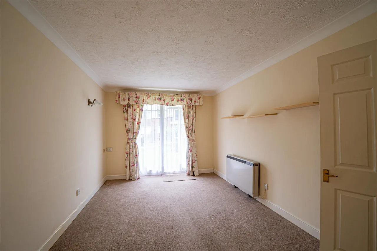 St. Helens Crescent, Hastings, photo 2